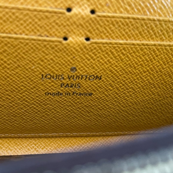 Sold Louis Vuitton Monogram Clemence Wallet - Picture 6 of 11